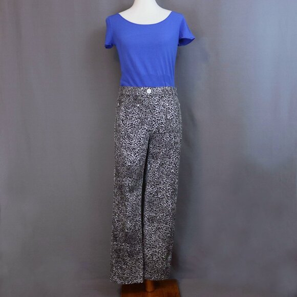 CHANEL 2021 CC Camellia Print Stretch Jeans Size 40 Straight Leg - Picture 2 of 16
